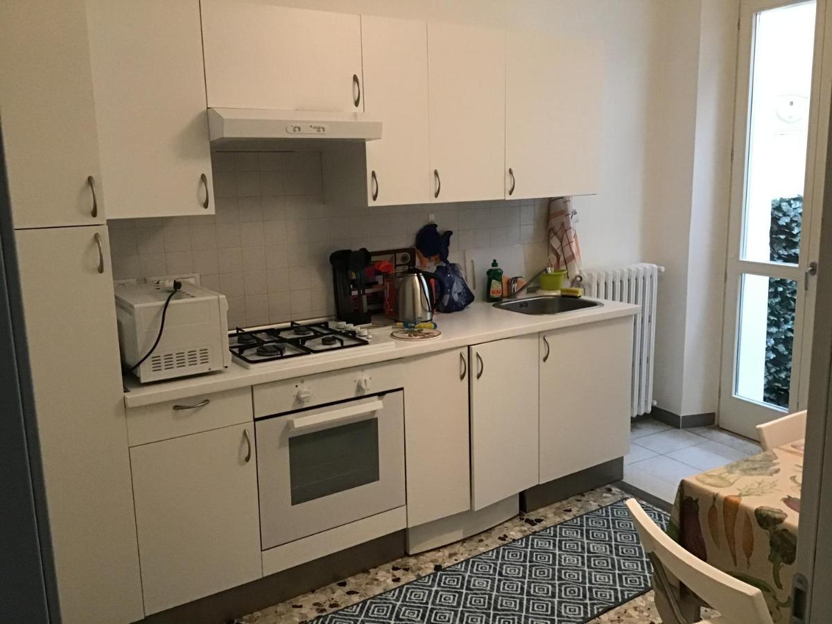 A Due Passi Da Giulietta-Casa Montecchi เวโรนา ภายนอก รูปภาพ