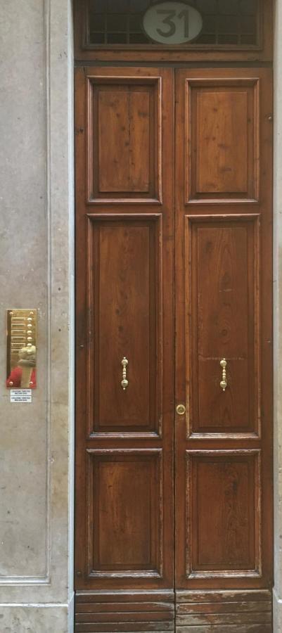A Due Passi Da Giulietta-Casa Montecchi เวโรนา ภายนอก รูปภาพ
