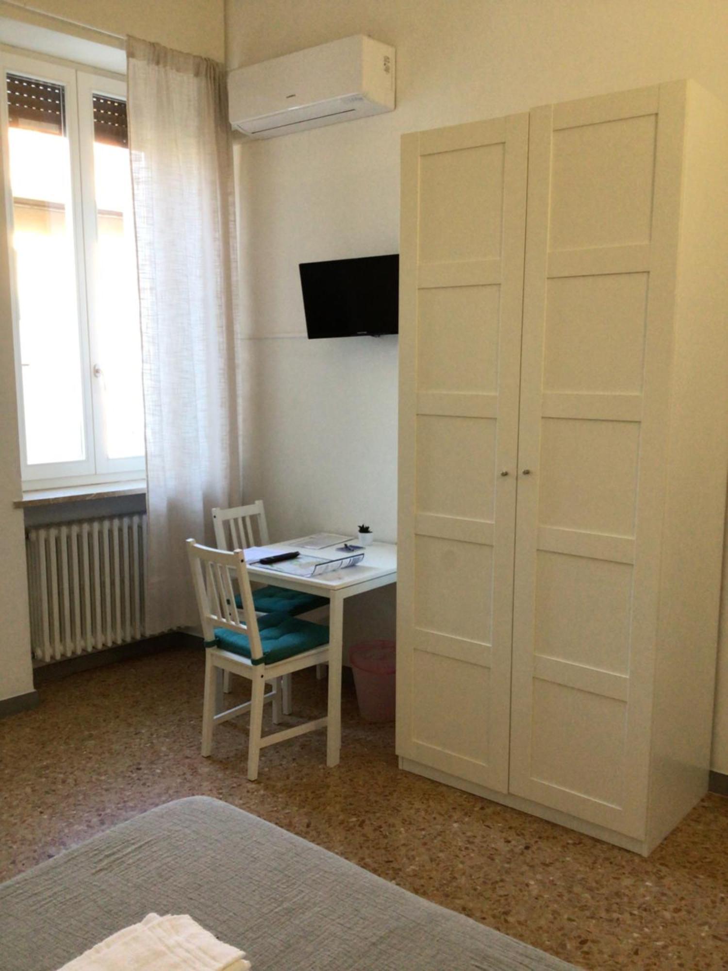 A Due Passi Da Giulietta-Casa Montecchi เวโรนา ภายนอก รูปภาพ